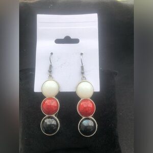 Item #1024-032 - Earrings